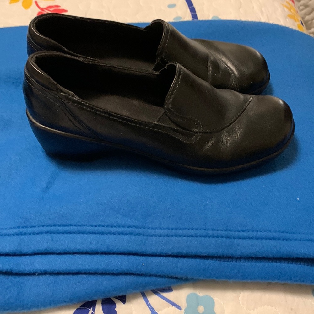 Ladies Clark Bendabies Dress shoes